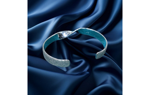 Pre-loved Vintage Second Hand 925 Sterling Silver Bangle 21g 2H925-203