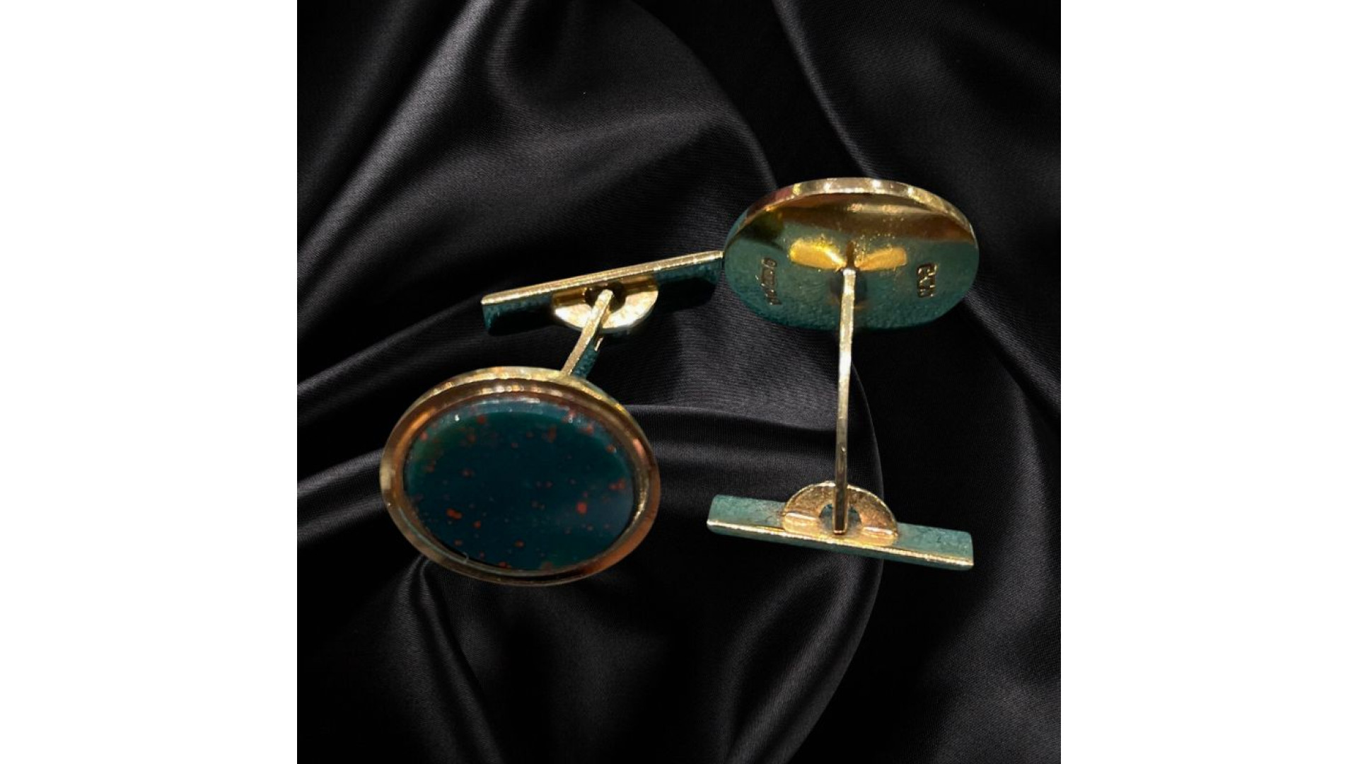 How Long Does Delivery Take for Second Hand Gold Cufflinks?