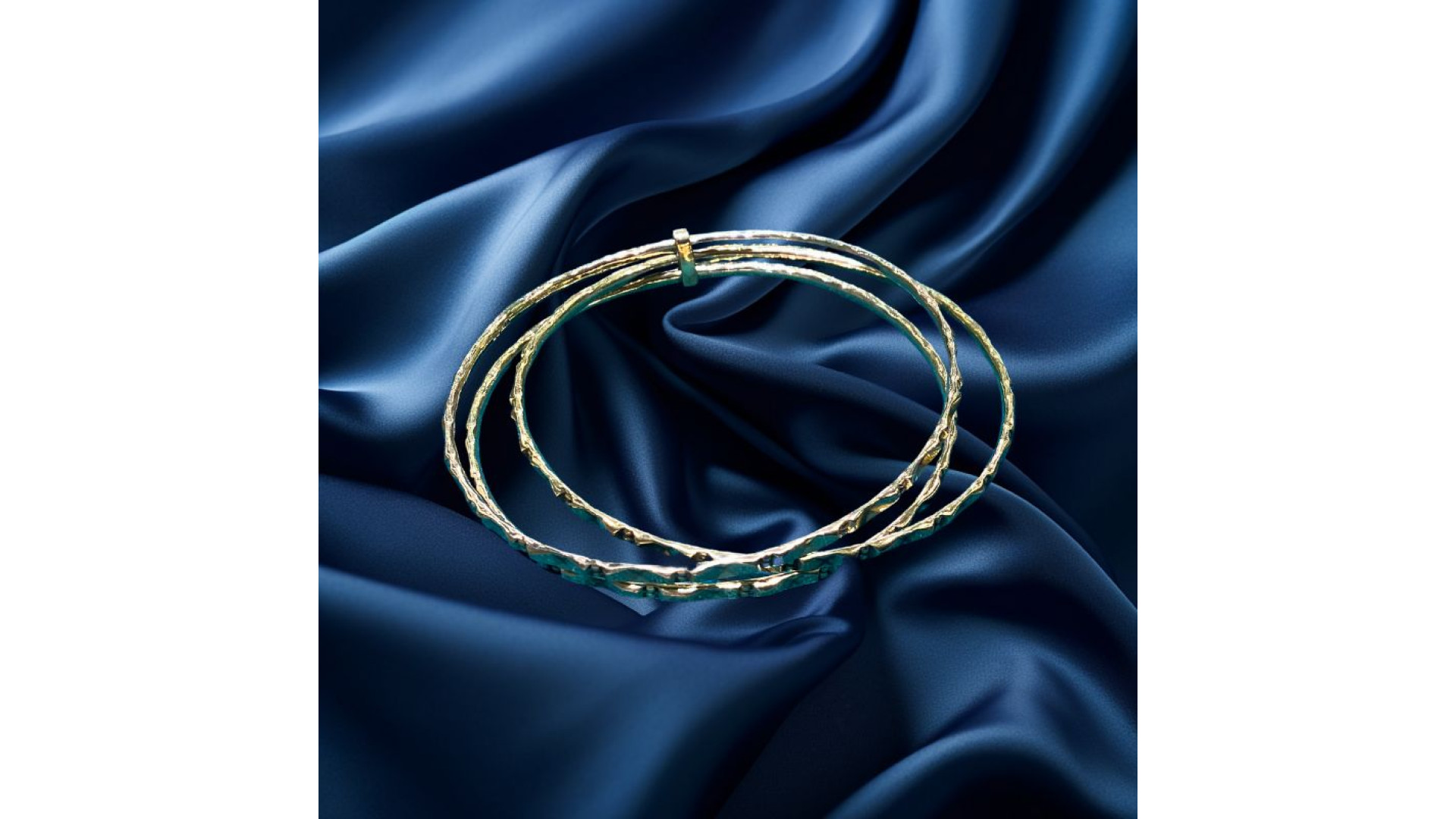 Second Hand Gold Bangles UK: Building a Valuable Collection