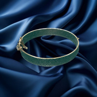 Pre-loved vintage second hand 9ct yellow gold bangle 2G0101
