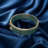 Pre-loved vintage second hand 9ct yellow gold bangle 2G0104