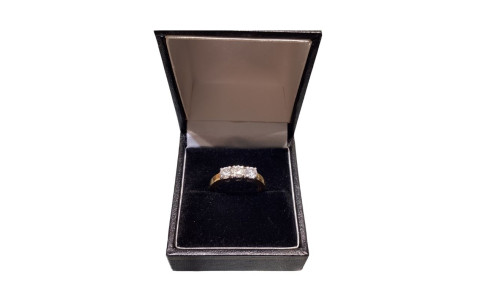 New 18ct Yellow Gold Three-Stone Diamond Ring (0.84ct Total) | H E Phillips Ltd Totnes - 202625