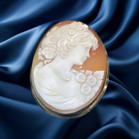 Pre-loved 9ct Yellow Gold Hallmarked Vintage Second Hand Cameo Brooch 2G0044