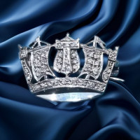 Pre-loved vintage second hand 9ct white gold Royal Navy diamond set sweetheart brooch 
