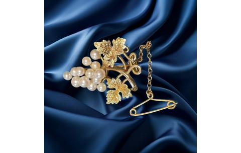 Pre-loved vintage second hand 9ct yellow gold pearl brooch