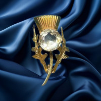 Pre-loved vintage second hand 9ct yellow gold Scottish thistle design brooch